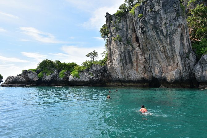 4 Island Speed Boat Adventure from Krabi - Poda Island Provides the Main Beach Break