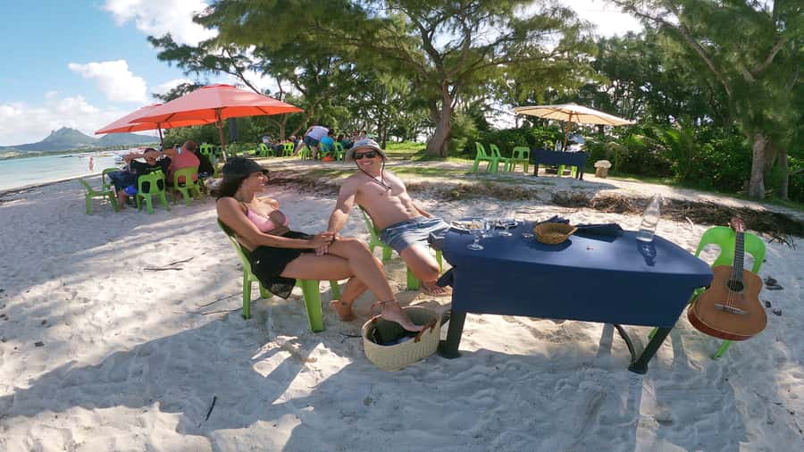 5 Islands All-Inclusive Speedboat w/Snorkeling Sea Turtle - Grand River South East Adds a Waterfall Stop