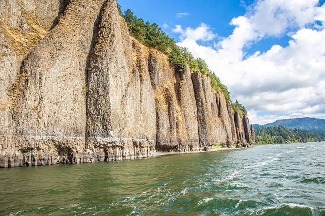7 Wonders of the Gorge 3.5-hour Jetboat Cruise - St. Johns Bridge and North Portland