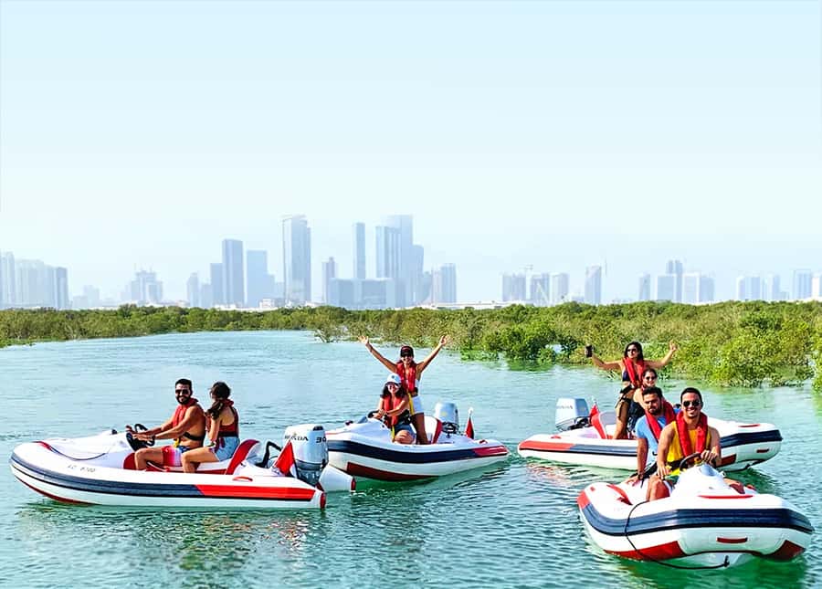 Abu Dhabi: Yas Island Self-Driving Guided Speedboat Tour - Key points to know before booking