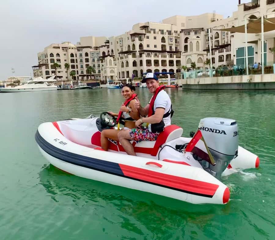 Abu Dhabi: Yas Island Self-Driving Guided Speedboat Tour - Heritage Island and Abu Dhabi’s unusual architecture