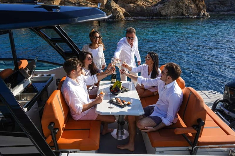 Adamantas: Speedboat Day Trip with Snorkel, Meals & Open Bar - Should you book this Milos speedboat trip?