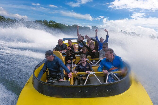 Adrenaline Jet Boat Rides in Pioneer River Mackay - The Pioneer River in 30 fast minutes