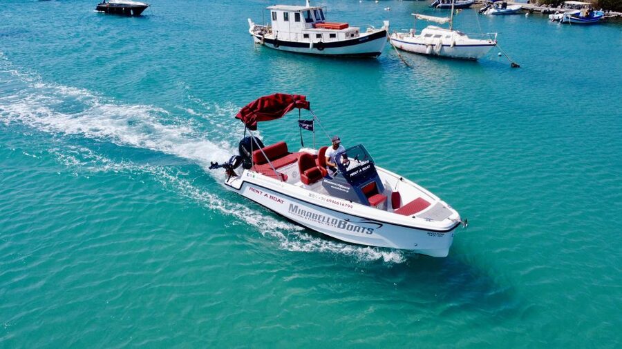 Agios Nikolaos: Motorboat or Speedboat Rental - Why this boat trip works so well around Agios Nikolaos