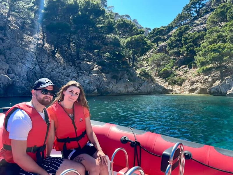 Alcudia: Sightseeing, Sea Caves & Snorkel Speedboat Tour - Sea caves, cliffs, and secret stops