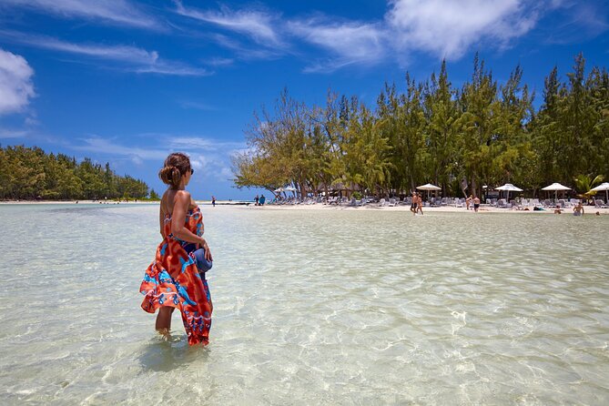 All inclusive SPEEDBOAT FULL DAY to ILE AUX CERF & GRSE WATERFALL - A full morning from your resort to Trou d’Eau Douce