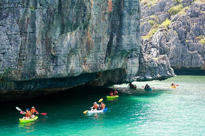 Angthong Marine Park Full-Day Speed boat Tour - Koh Sam Sao: local lunch with a 42-island view