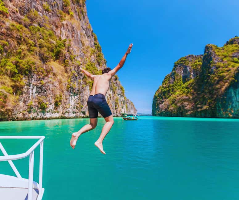 Ao Nang: Phi Phi Islands Speedboat or Catamaran Tour One day - Speedboat or catamaran?
