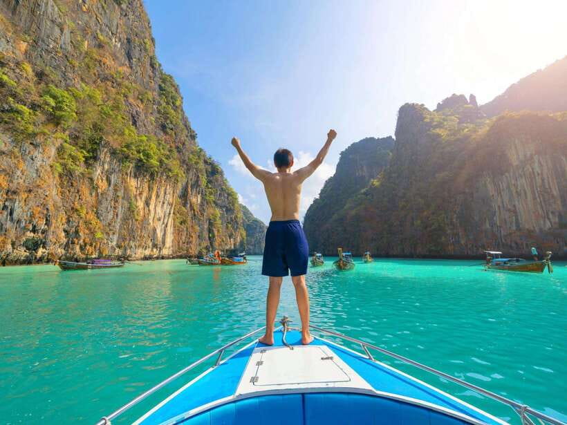 Ao Nang: Premium 4 Islands Snorkeling Tour by Speedboat - Thale Waek and the sandbar’s narrow window