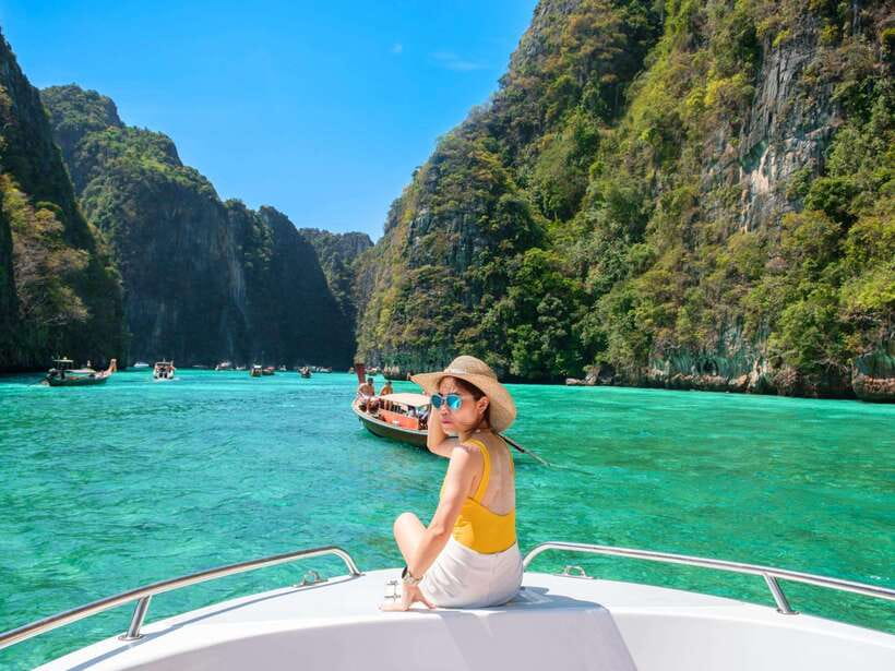 Ao Nang: Premium 4 Islands Snorkeling Tour by Speedboat - Morning pickup and the ride to Nopparat Thara Pier