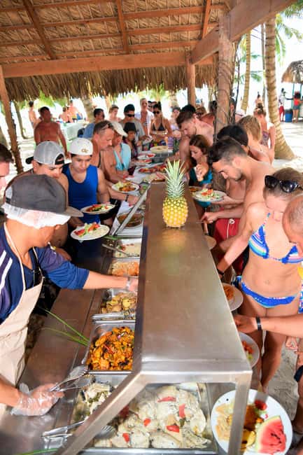Bavaro: Saona Island Speedboat Tour with Open Bar - Leaving Bavaro for Bayahibe