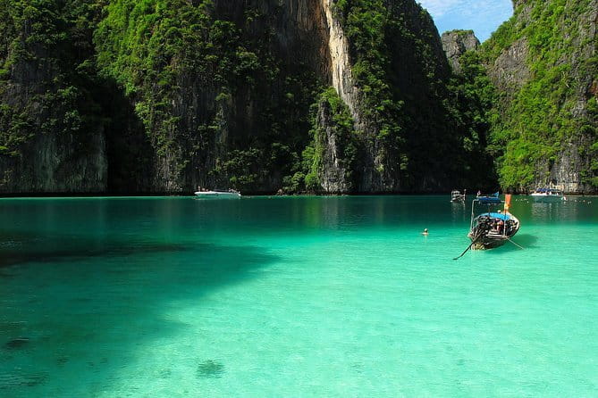 Beat the Crowds: Earlybird Phi Phi Islands by Speedboat - Snorkeling, swimming, and time on the water