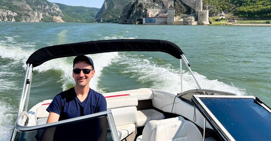 Belgrade: Golubac Fortress with Iron Gate Speed Boat Ride - Pruna Distillery and the Serbian rakija tradition