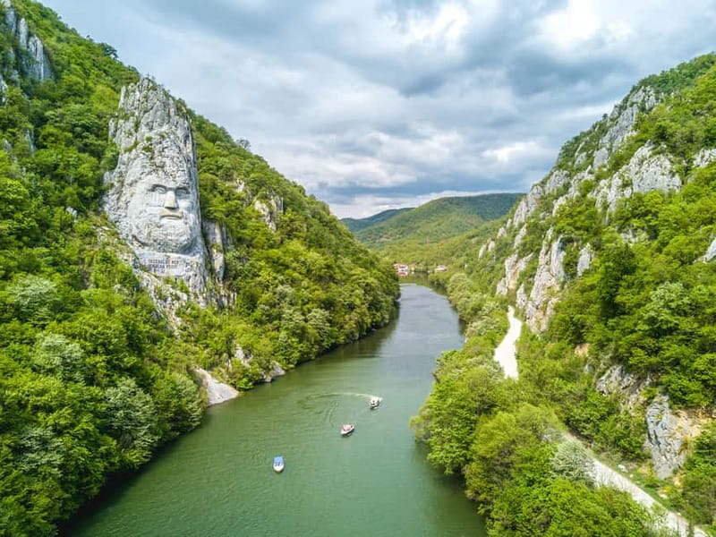 Belgrade: Iron Gate Park, Speedboat Ride, and 2 Viewpoints - The five things that matter most