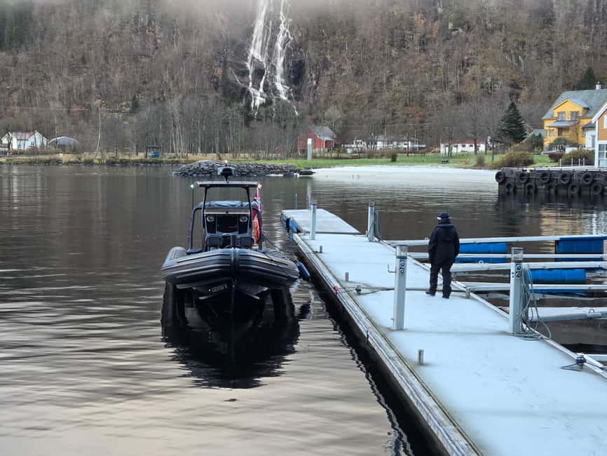 Bergen: Mostraumen Fjord Safari - by Premium RIB Boat - How the guide and audio system work