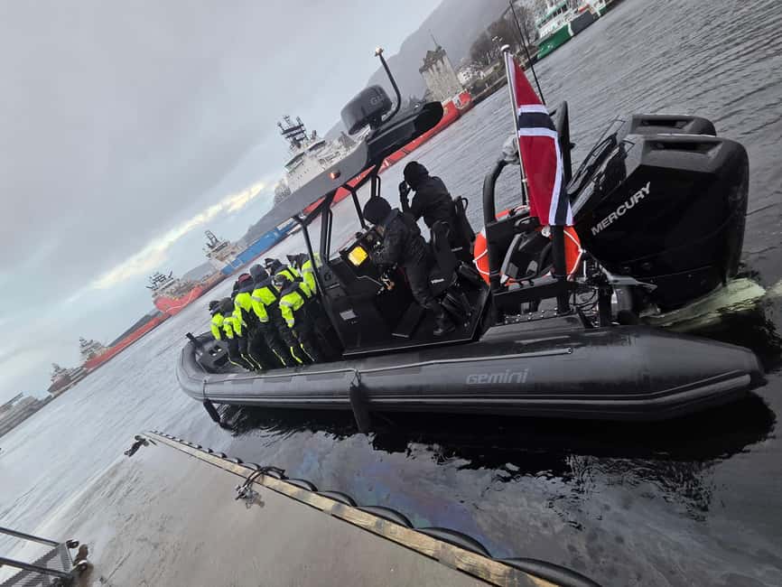 Bergen: Mostraumen Fjord Safari - by Premium RIB Boat - Bryggen and Gamle Bergen from the water
