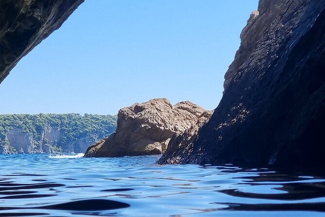 Blue and Green Cave Tour from Dubrovnik,private speed boats - The 20-minute ride to Kolocep