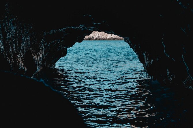 Blue Cave & 6 Islands Speedboat Tour From Split or Podstrana - What the day from Split really feels like