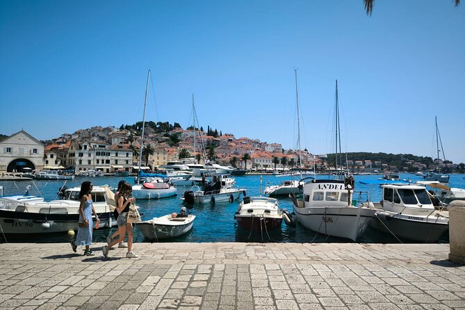 Blue cave and Hvar - 5 Islands speedboat tour from Split - Stiniva Cove and its narrow entrance