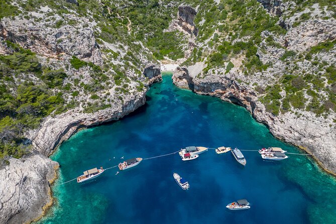 Blue Cave and Hvar 5 Islands speedboat tour | from Split&Trogir - Stiniva Cove: a short look at a famous beach