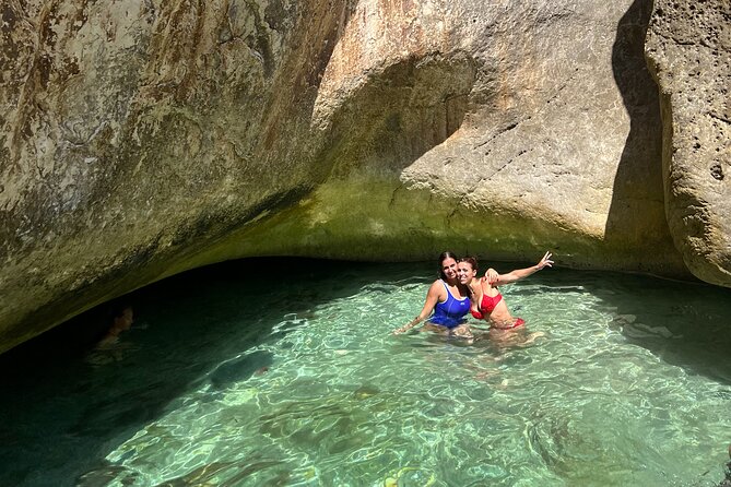 Blue Cave & Grama Bay Full Day Guided Boat Tour - The narrow sea at Seal Cave