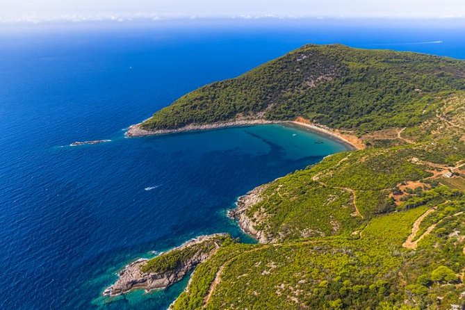 BLUE CAVE&GREEN CAVES /ŠUNJ beach Speedboat tour- WITH DRINKS - Who will enjoy this speedboat tour most
