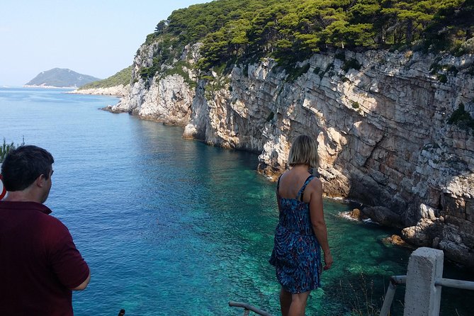 BLUE CAVE private speedboat tour with drinks - What the private boat experience feels like