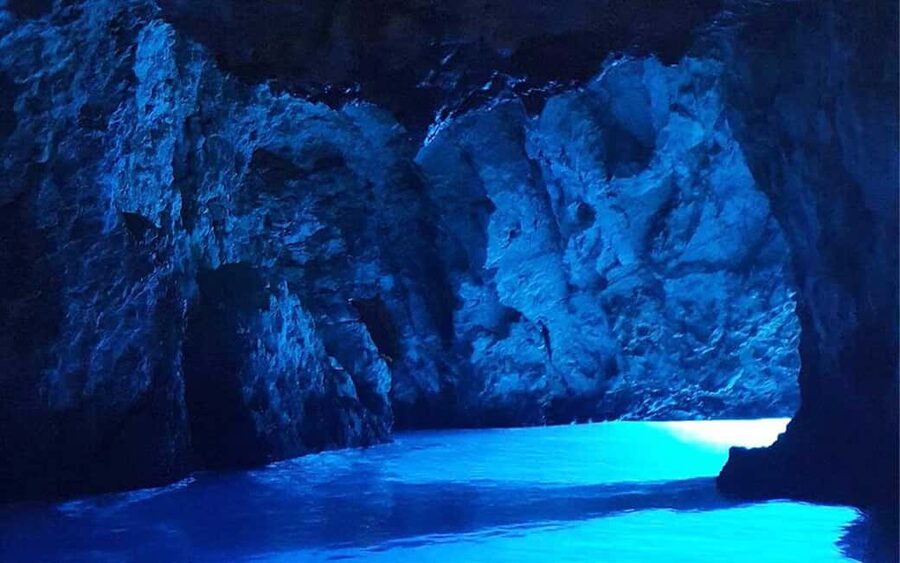 Blue Cave speedboat trip from Trogir - Why this boat trip covers so much of Dalmatia