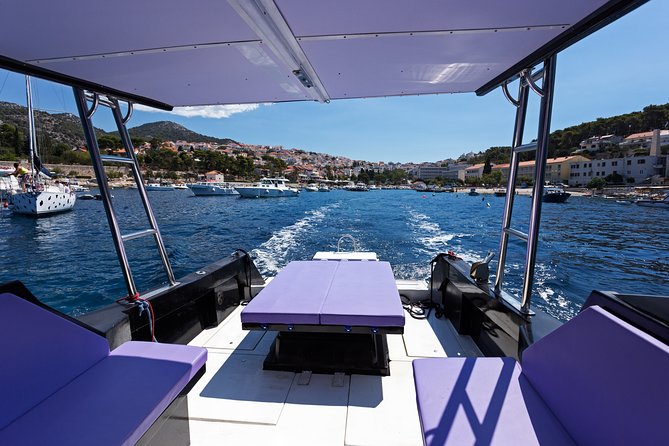 Blue cave tour with speed boat from town Hvar - What this Hvar boat tour is really like