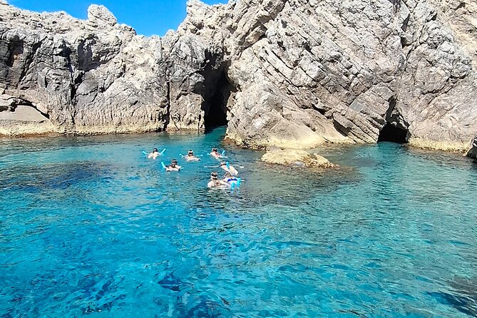 Blue & Green cave,Šunj beach - with drinks small group speedboat - Timing, weather, and practical value