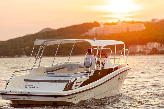 Blue Lagoon and 3 Islands Half Day Tour by Speed Boat - Trogir - What the price of $82.82 includes