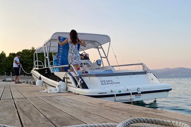 Blue Lagoon and 3 Islands Half Day Tour by Speed Boat - Trogir - The crew, comfort, and equipment