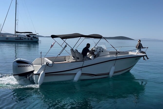 Blue Lagoon and 3 Islands Speedboat Tour from Trogir - A five-hour route from Trogir to three coastal stops