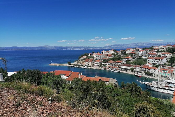 Blue Lagoon and Šolta Island Private Speedboat Tour - Skippers are a major part of the experience