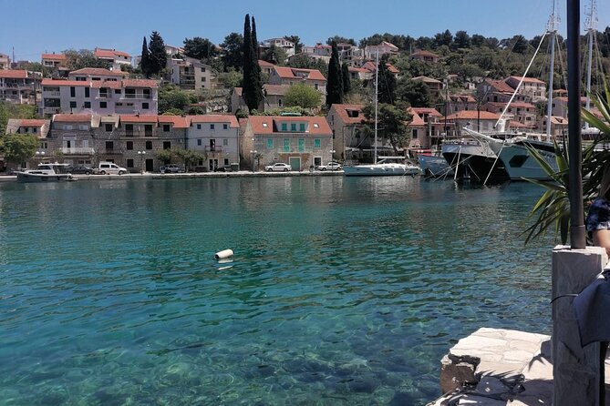 Blue Lagoon and Šolta Island Private Speedboat Tour - Timing, weather, and what to bring