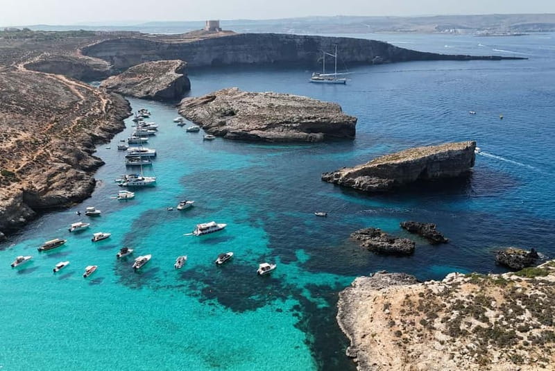Blue Lagoon: Comino & Crystal Lagoon Private Speedboat Malta - How the price works for couples and larger groups