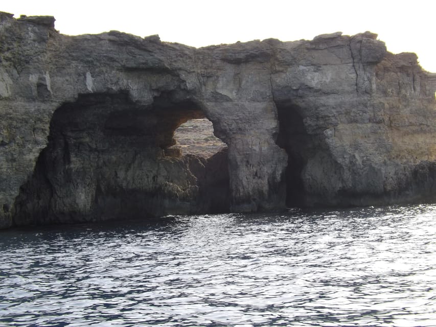 Blue Lagoon: Malta, Crystal Lagoon, Caves, Private Speedboat - How the price compares with the experience