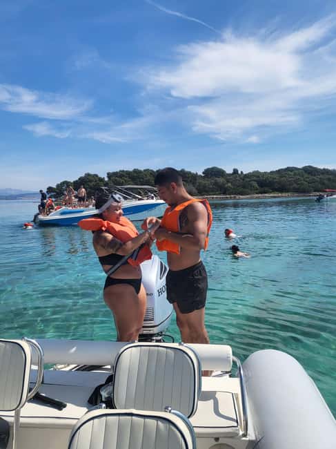 Blue lagoon with a speed boat water and towels included - What the $78 price includes
