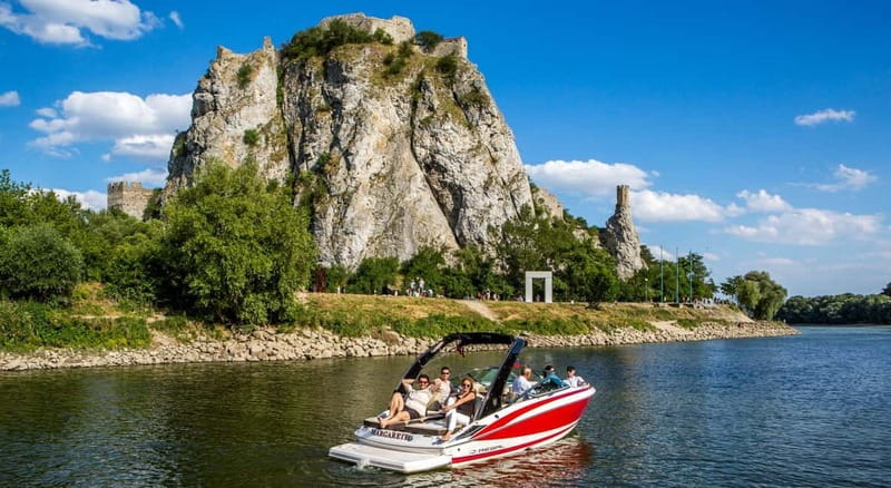 Bratislava by a Private Speedboat - Historic and modern Bratislava from the water