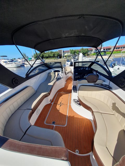 Búzios: Speedboat tour of 2 islands and 11 beaches - The Four-Hour and Seven-Hour Choices