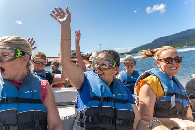 Cairns Jet Boat Ride - Looking for crocodiles in Trinity Inlet