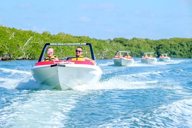 Cancun speedboat and snorkel tour: shared speedboat - Arriving at Boulevard Kukulcan kilometer 14.6