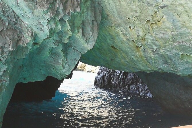 Capri Island in Private Luxury 40 feet Speedboat from Naples - Weather, cancellation, and planning details