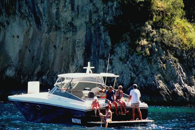 Capri Island in Private Luxury 40 feet Speedboat from Naples - The 40-foot private speedboat