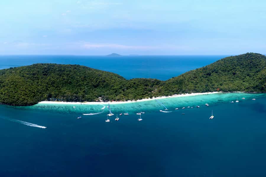 Chalong: Kahung Beach Day Trip by Speedboat & Lunch - Noon buffet at Kahung Restaurant