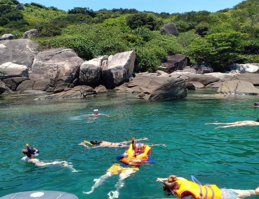 Cham Island: 1-Day Speedboat Trip with Snorkeling and Lunch - Practical packing advice for the six-hour outing