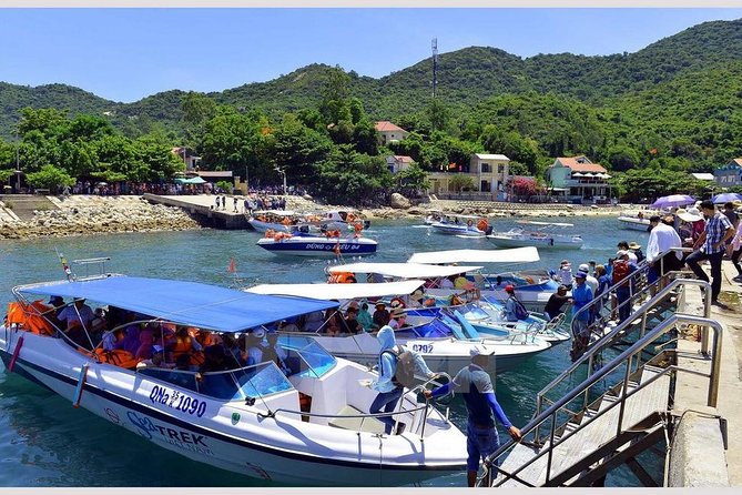 Cham Island Tour Snorkeling -Sunbathing - Nice Beach - Speedboat - Crowds, Timing, and Organization