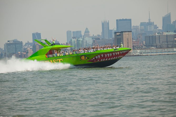 Circle Line: NYC BEAST Speedboat Ride - Speed, spins, and the wet factor