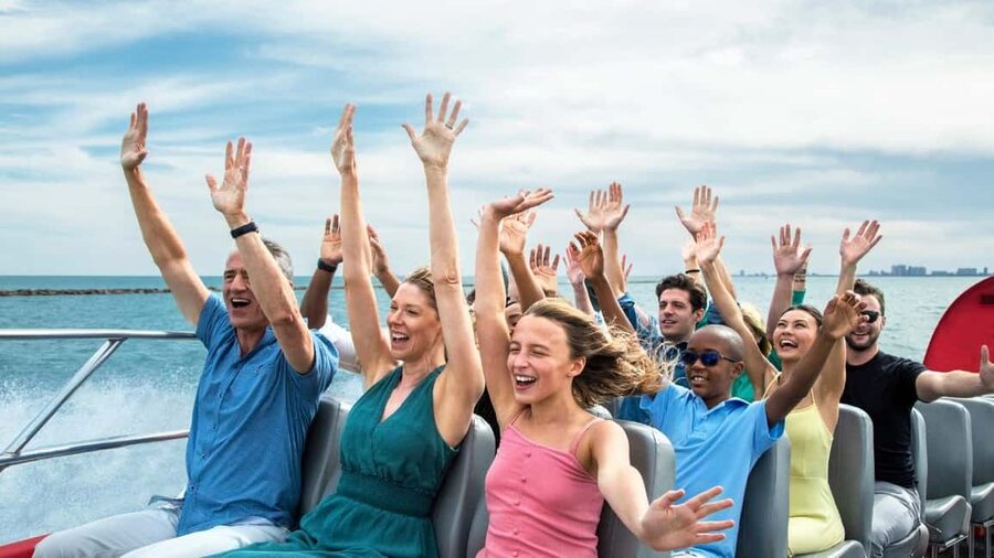 City Cruises Chicago: Seadog Lakefront Speedboat Ride - The Centennial Wheel and Navy Pier finish