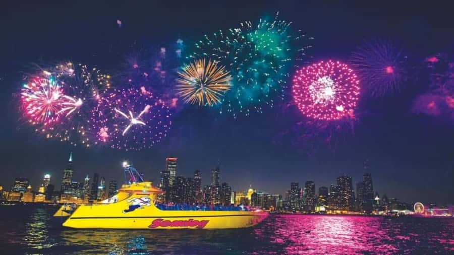 City Cruises Chicago: Seadog Speedboat Lake Firework Cruise - Why the Navy Pier departure works so well